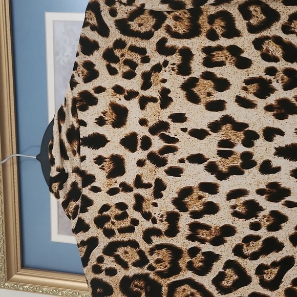 Boutique Cheetah Print Cardigan Size Small Waterfall Hem Career office Casual - Picture 8 of 10